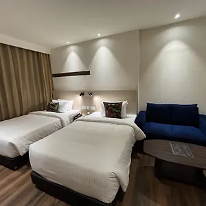 4* Hotel Presidency Airport